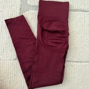 Maroon women’s athletic Leggings